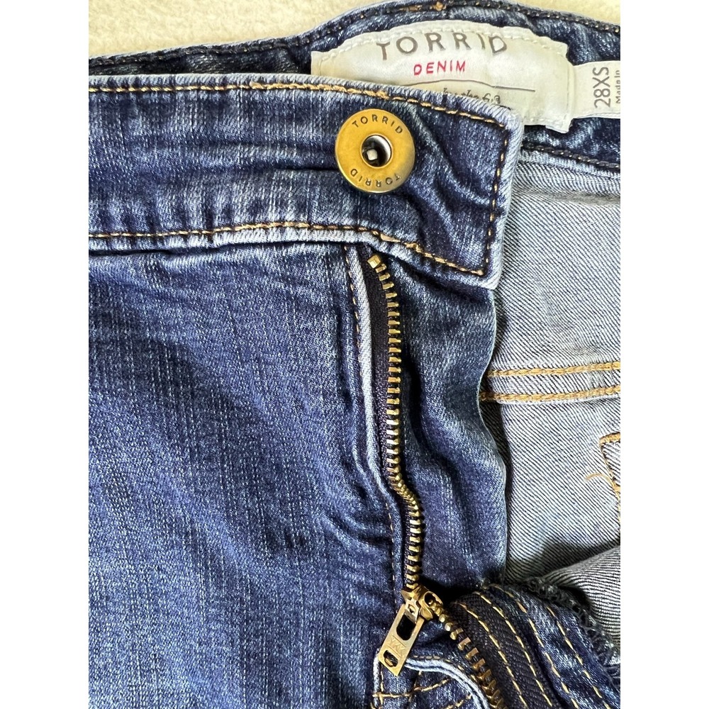 Torrid Jeans Women's 28XS 48x27 Blue Denim Relaxed Stretch Casual Cut 202087 - Picture 5 of 15